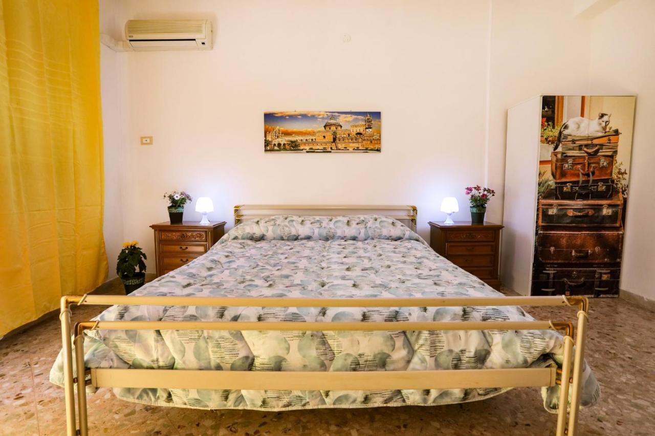 A Casa Di Fra' Bed & Breakfast Palermo Dış mekan fotoğraf