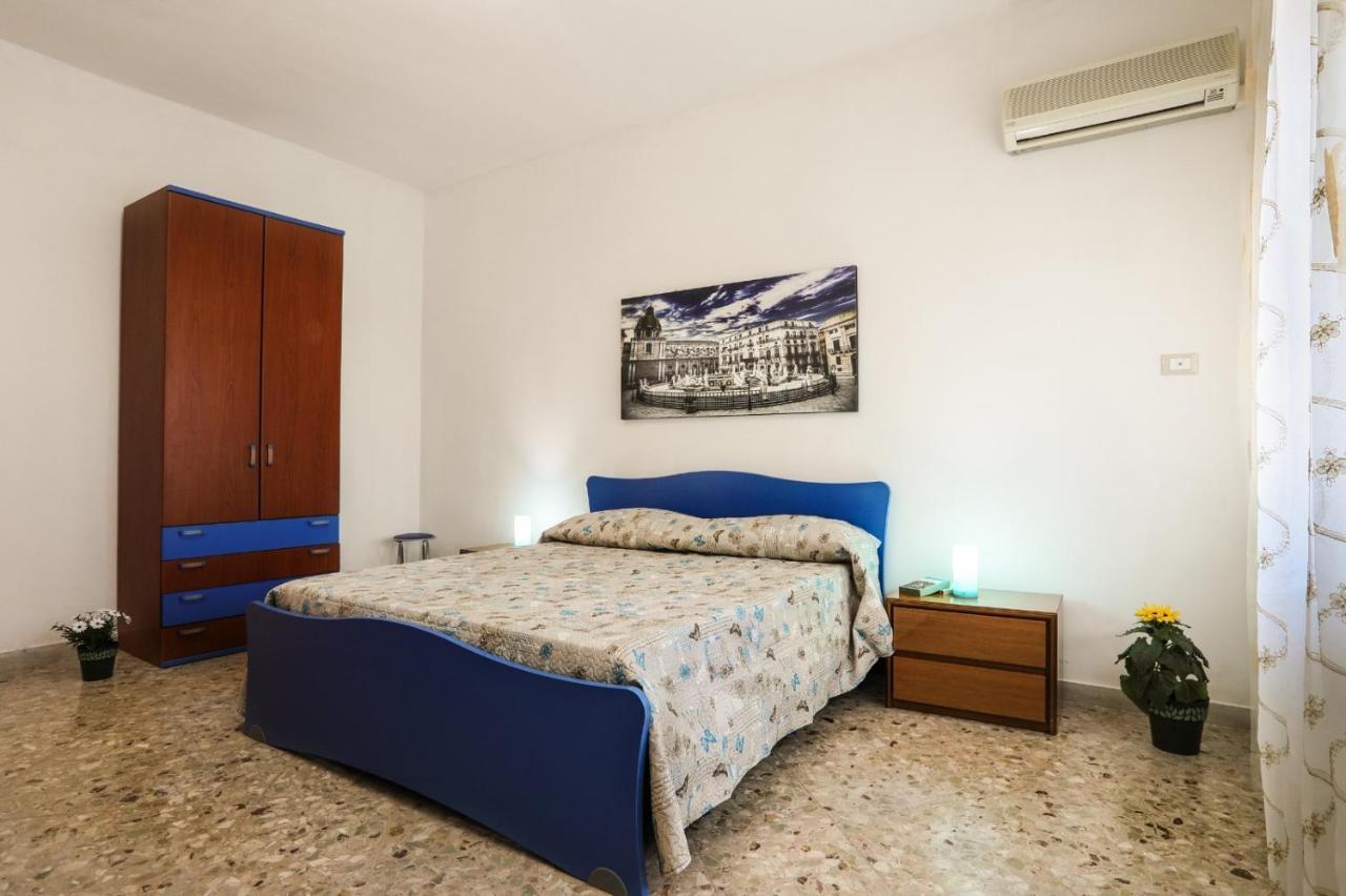 A Casa Di Fra' Bed & Breakfast Palermo Dış mekan fotoğraf