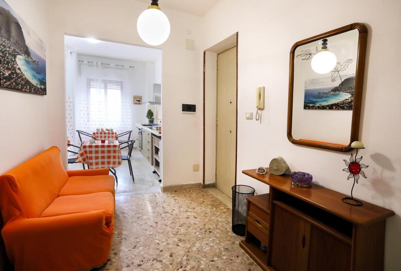 A Casa Di Fra' Bed & Breakfast Palermo Dış mekan fotoğraf
